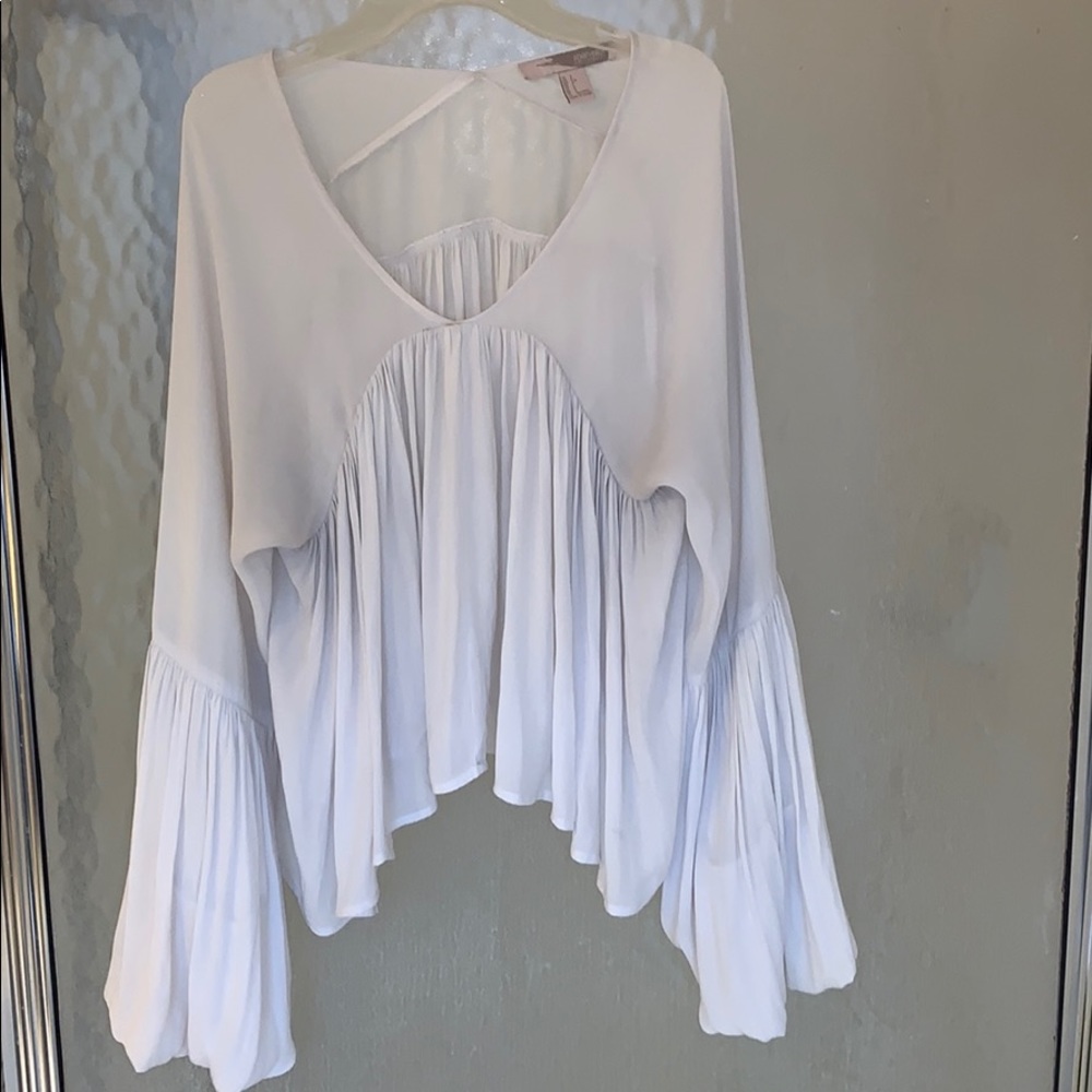white big sleeve blouse!